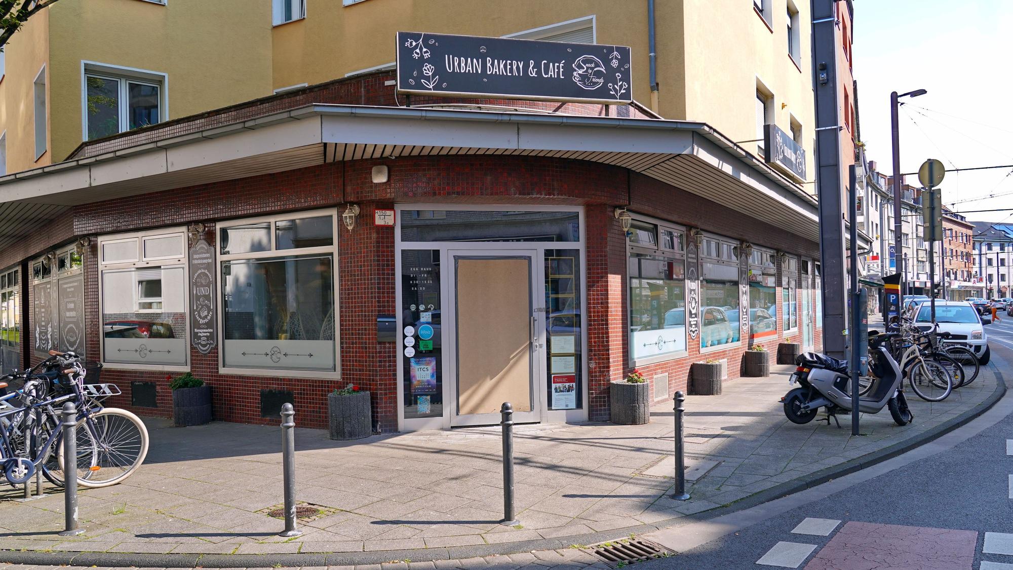 Das Café Egghaus in Zollstock von außen