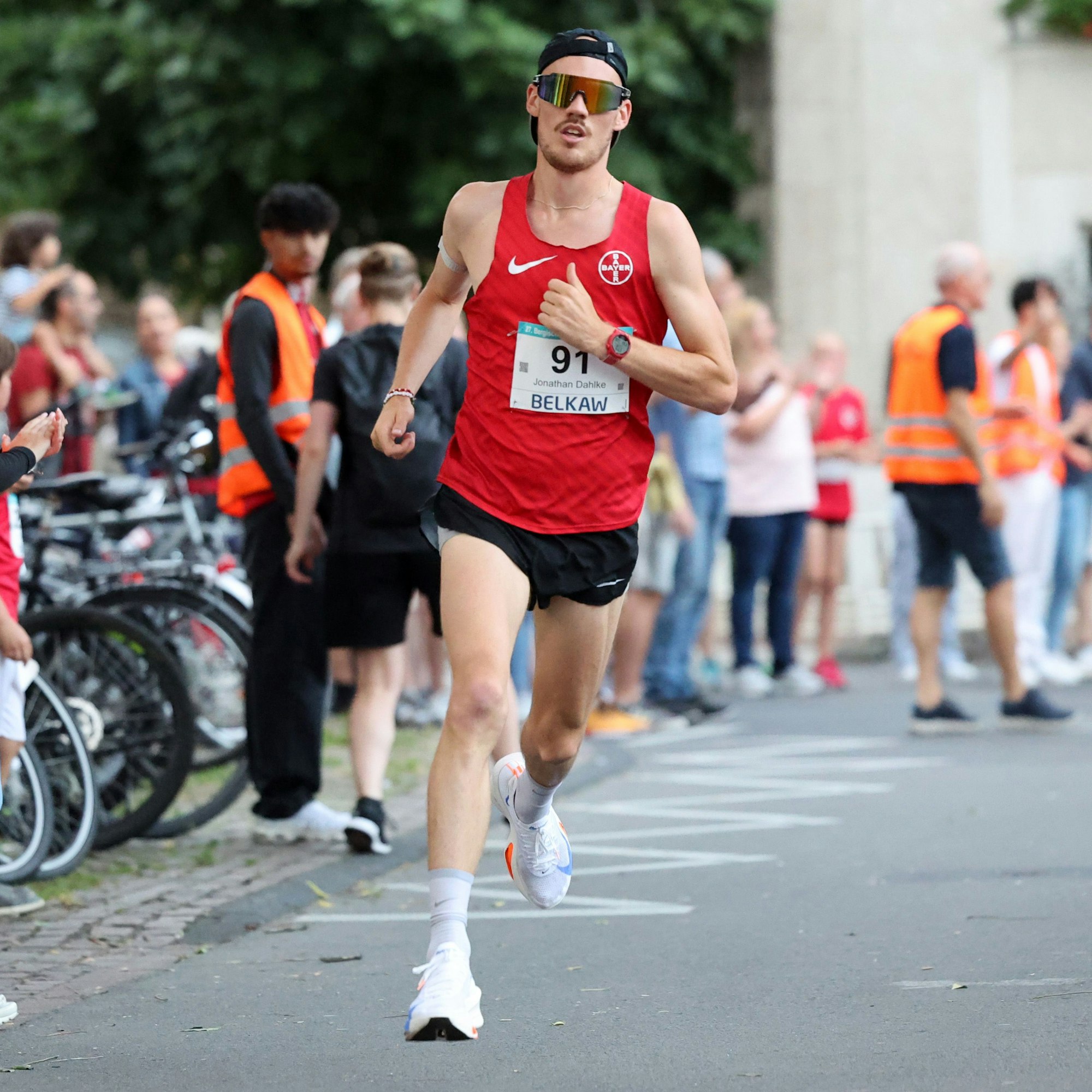 Jonathan Dahlke im rote Trikot mit der Startnummer 91
