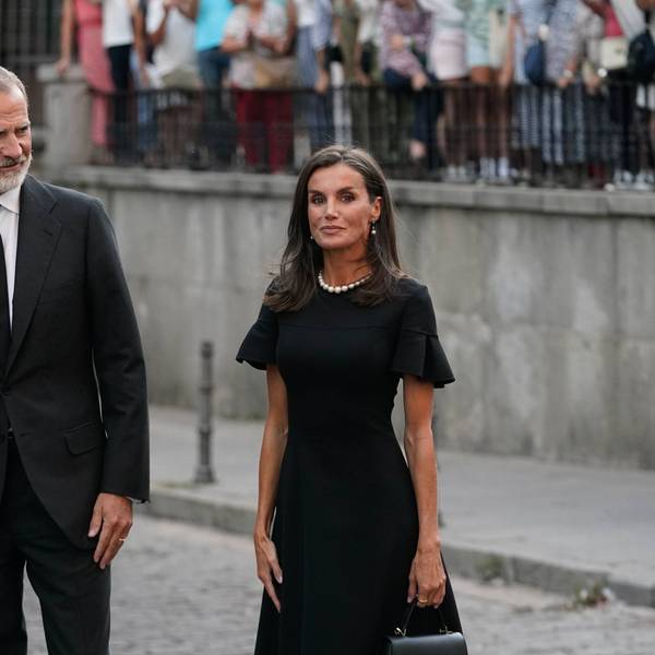 König Felipe VI. und Königin Letizia während der Beerdigung von Juan Gomez Acebo in Madrid am Sonntag, 8. September 2024.