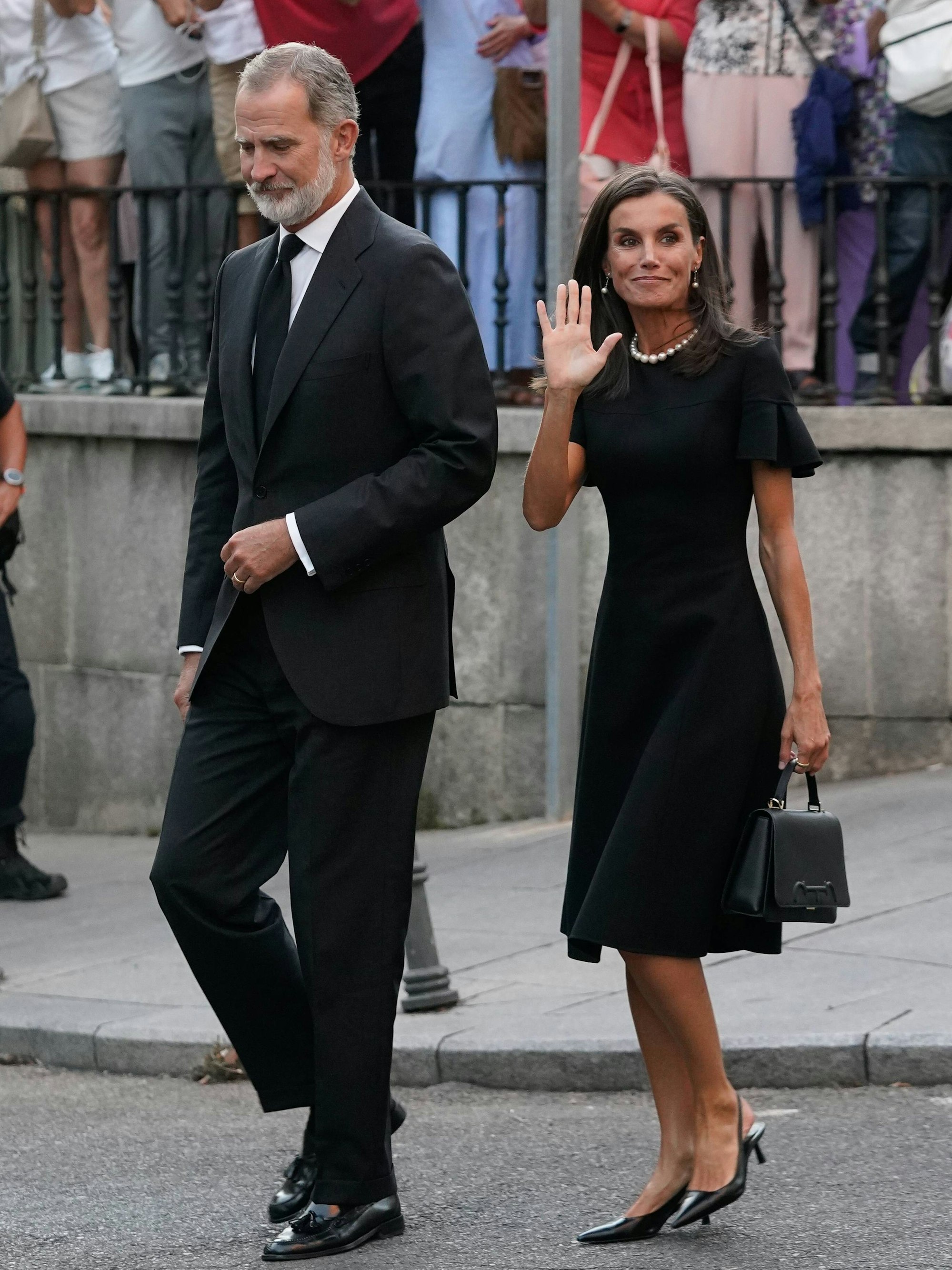 König Felipe VI. und Königin Letizia während der Beerdigung von Juan Gomez Acebo in Madrid am Sonntag, 8. September 2024.