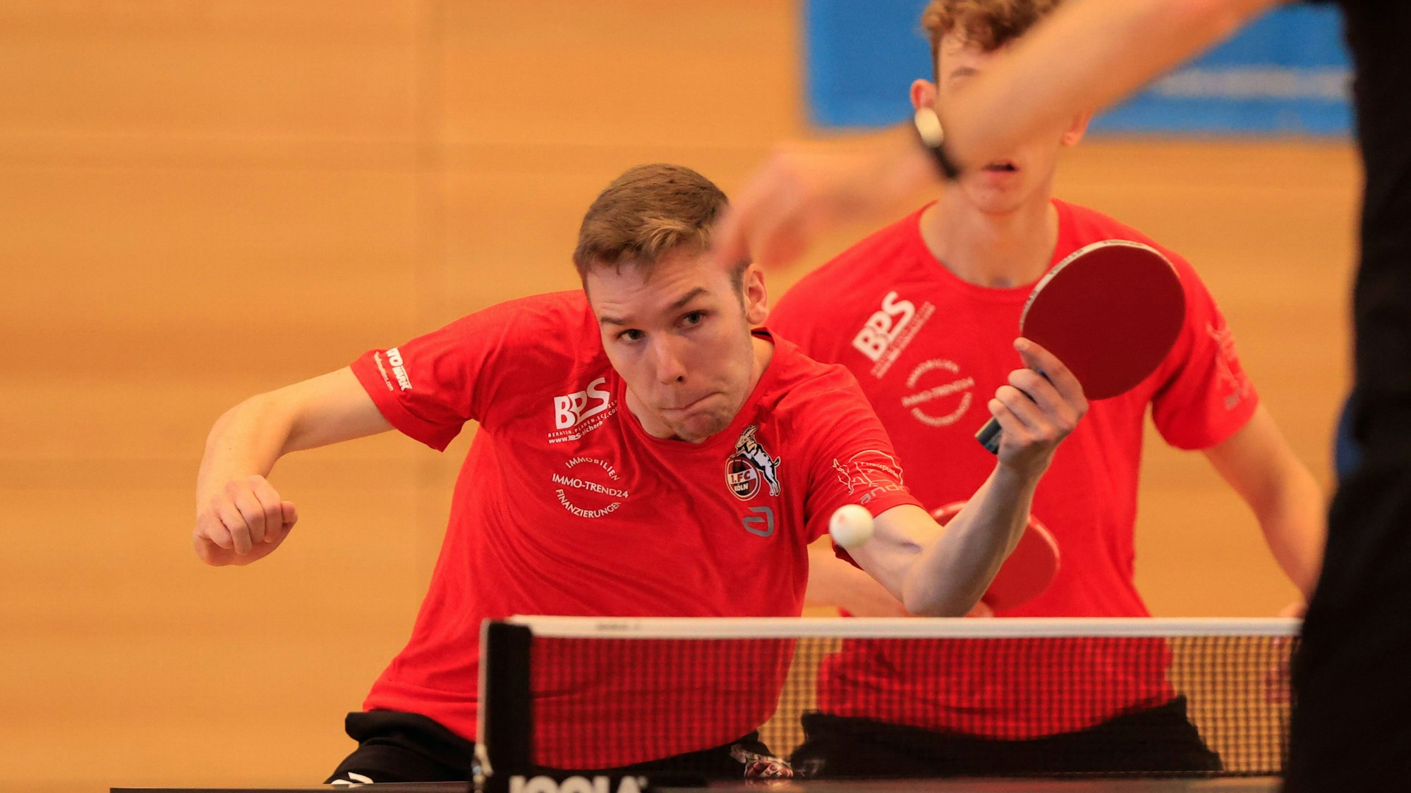 Tobias Hippler 1. FC Köln - Passau Bayern/Deutschland Tischtennis Herren, 2. Bundesliga, Saison 2022/2023 am 4.09.2022 in der Neuen Mehrzweckhalle TTC Fortuna Passau - 1. FC Köln *** Tobias Hippler 1 FC Köln Passau Bavaria Germany Table Tennis Men, 2 Bundesliga, Season 2022 2023 on 4 09 2022 in the New Multipurpose Hall TTC Fortuna Passau 1 FC Köln