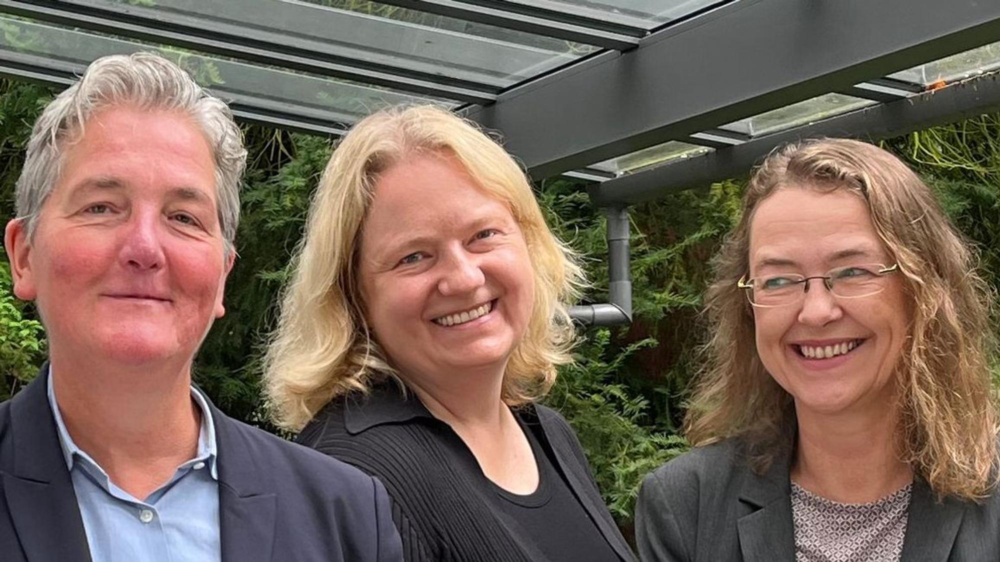 Die Anwältinnen Annemarie Jakobs, Christine Melle und Ulrike Schraad