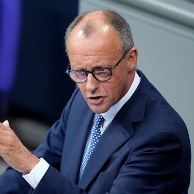 Friedrich Merz will weitere Gespräche mit der Ampel beim Thema Migration auf den Bundestag beschränken.