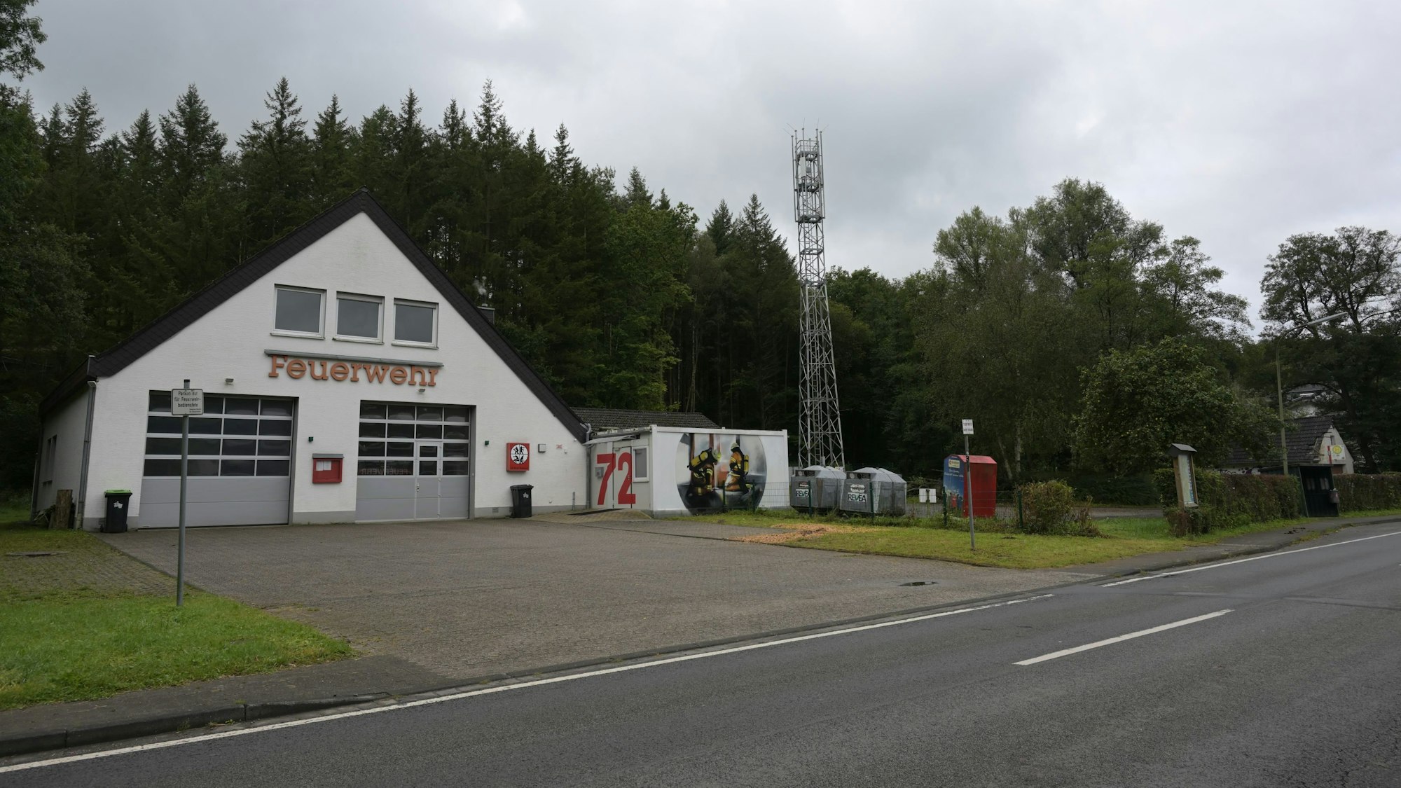 Parkplatz am Feuerwehrhaus in Odenthal Höffe