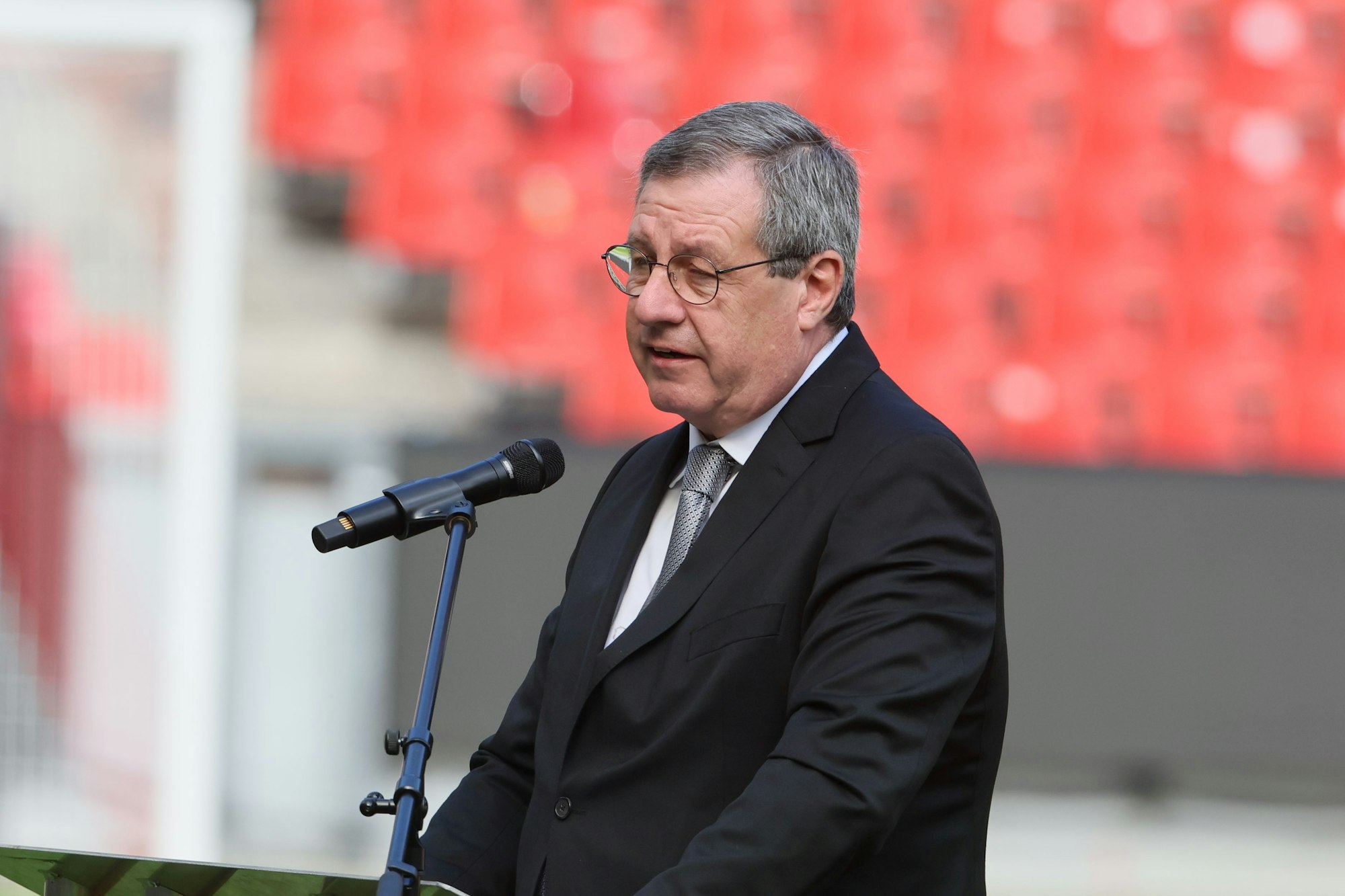 FC-Präsident Werner Wolf begrüßt die Gäste.