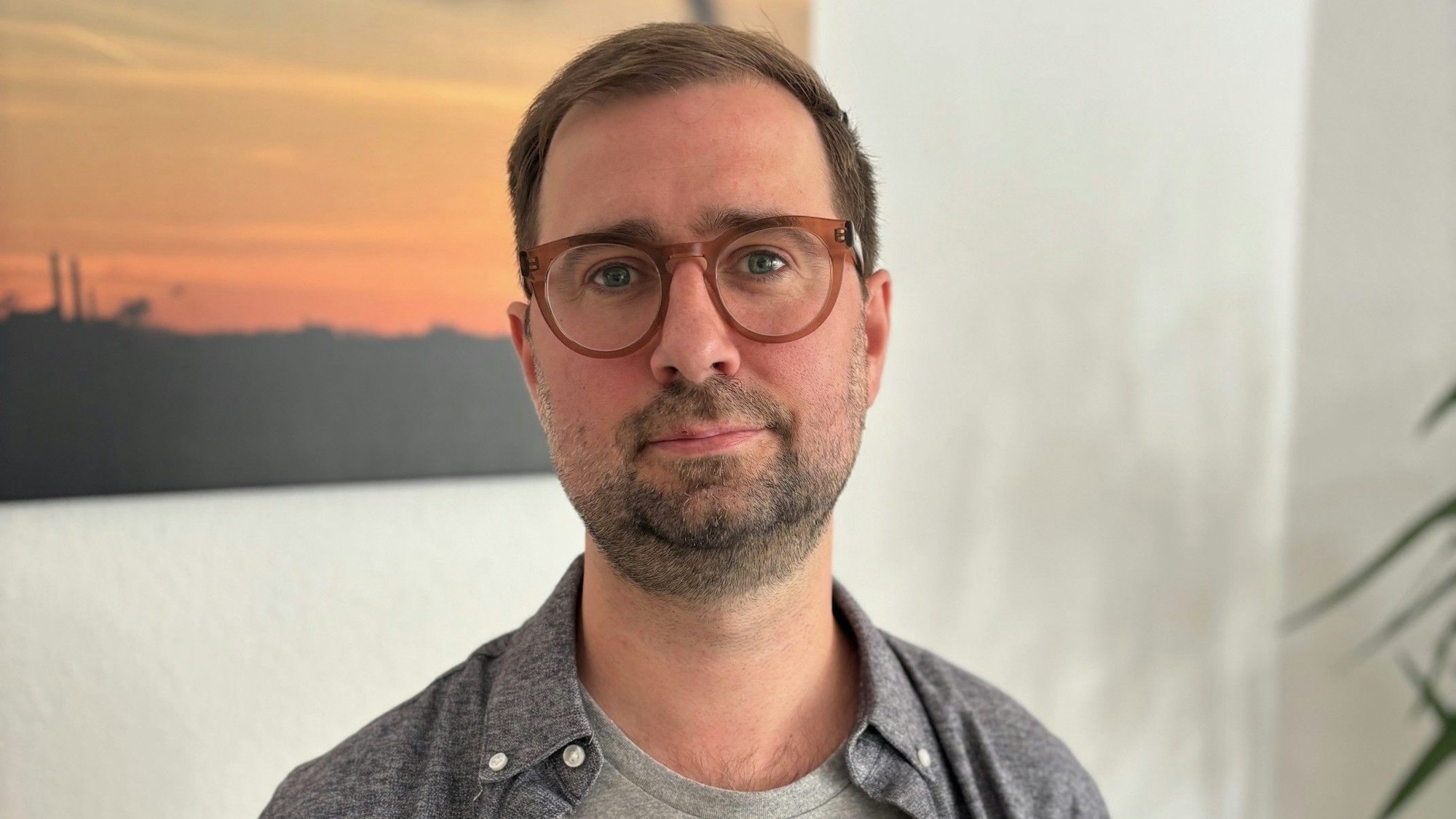 Auf dem Bild ist Dominik Schmitz zu sehen