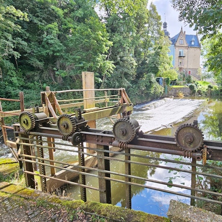 Bick auf die alte Wehranlage an der Urft.