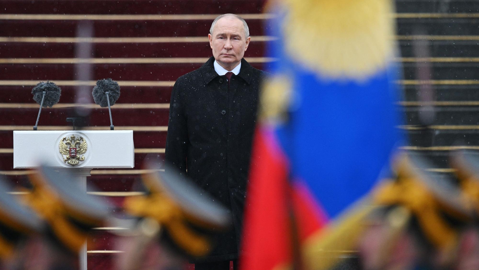 Wladimir Putin bei einer Militärparade in Moskau. (Archivbild)