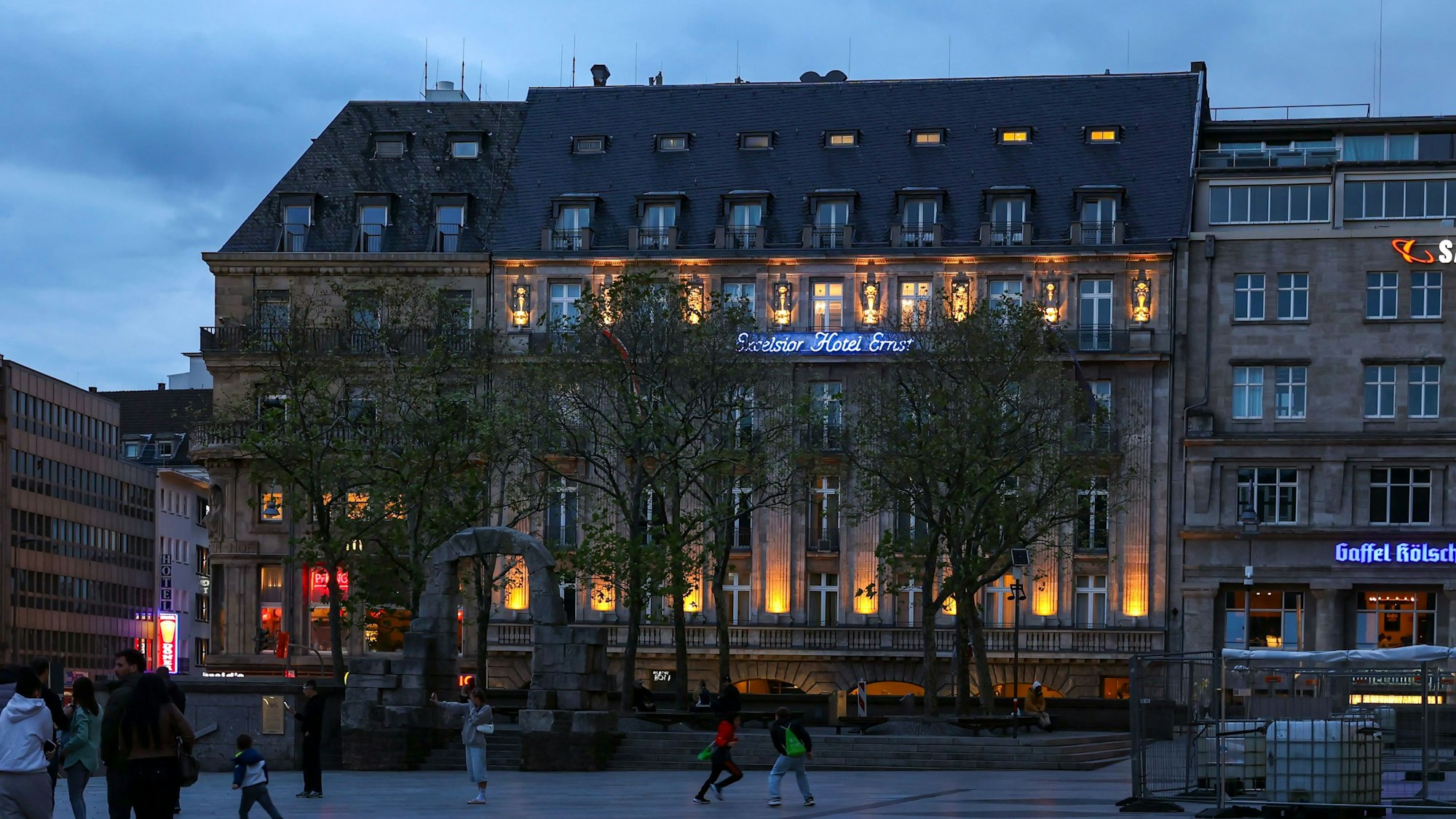 Das Gespräch fand im Excelsior-Hotel statt.