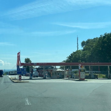 Auf dem Foto ist die Rastanlage Frechen Süd zu sehen.