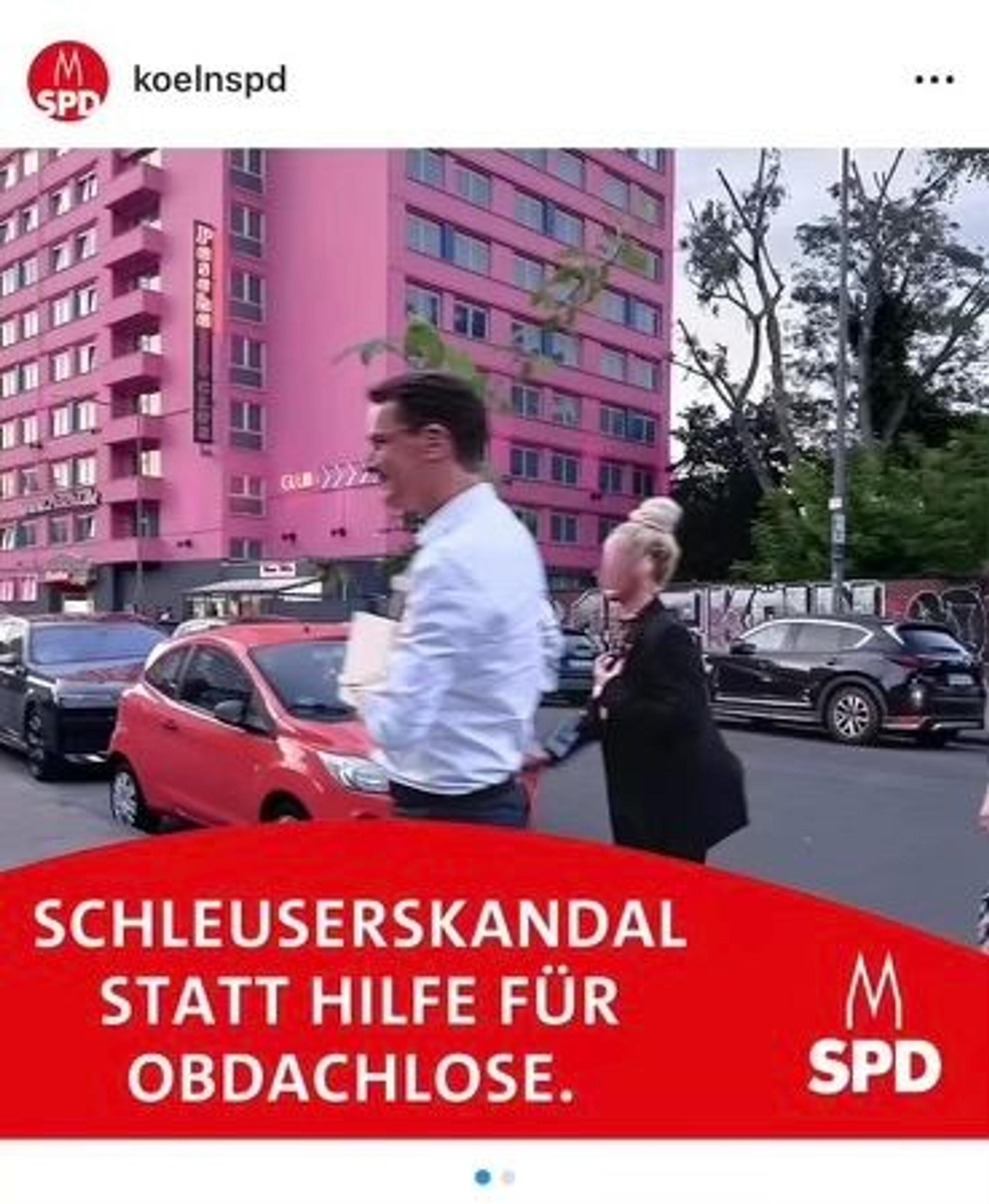 Wüst vor dem Bordell Pascha