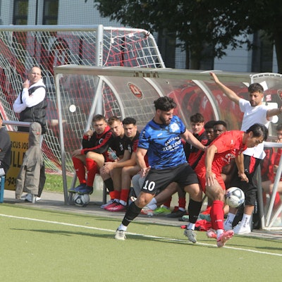 Rheidts Omar Saleh (links) im Duell mit Wootaek Choi.