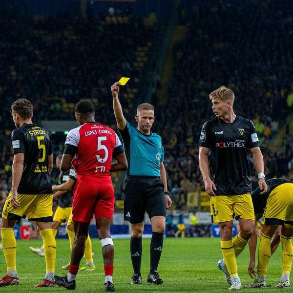 Gelbe Karte für Sidny Lopes Cabral FC Victoria Koeln, 05 TSV Alemannia Aachen vs. FC Viktoria Koeln, Fussball, 3. Liga, 5. Spieltag, Saison 2024/2025, 15.09.2024, TSV Alemannia Aachen vs. FC Viktoria Koeln, Fussball, 3. Liga, 5. Spieltag, Saison 2024/2025, 15.09.2024 Aachen *** Yellow card for Sidny Lopes Cabral FC Victoria Koeln, 05 TSV Alemannia Aachen vs FC Viktoria Koeln, Football, 3 Liga, Matchday 5, Season 2024 2025, 15 09 2024, TSV Alemannia Aachen vs FC Viktoria Koeln, Football, 3 Liga, Matchday 5, Season 2024 2025, 15 09 2024 Aachen Copyright: xEibner-Pressefoto/JustinxDerondex EP_JDU