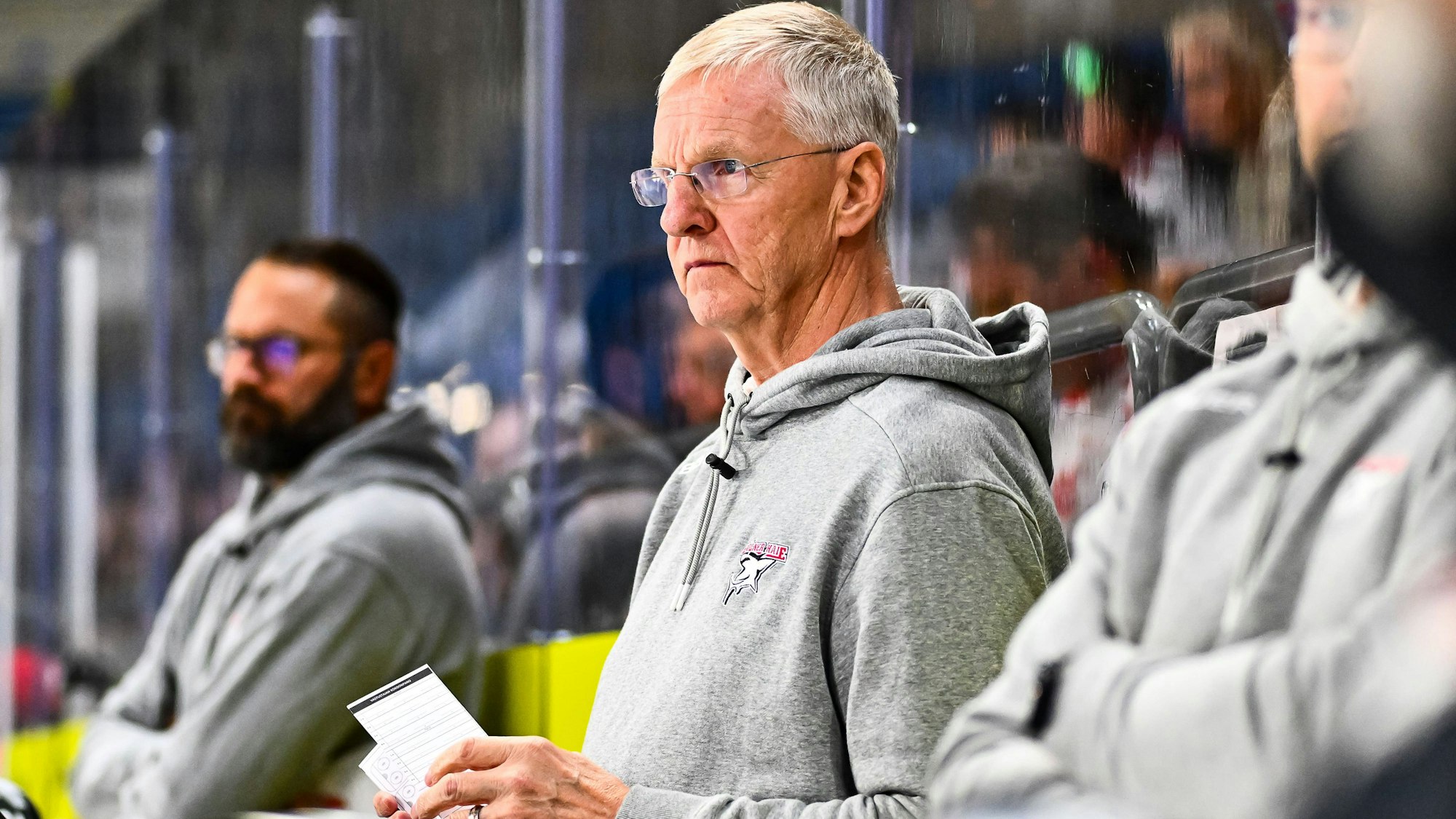 Kari Jalonen, der neue Cheftrainer der Kölner Haie, ist trotz der starken Testspiel-Resultate nur verhalten optimistisch.