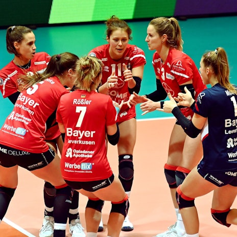 16.12.2023, Volleyball-Bayer Volleys-DSHS Köln
mitte: Svenja Enning (Bayer)
Foto: Uli Herhaus