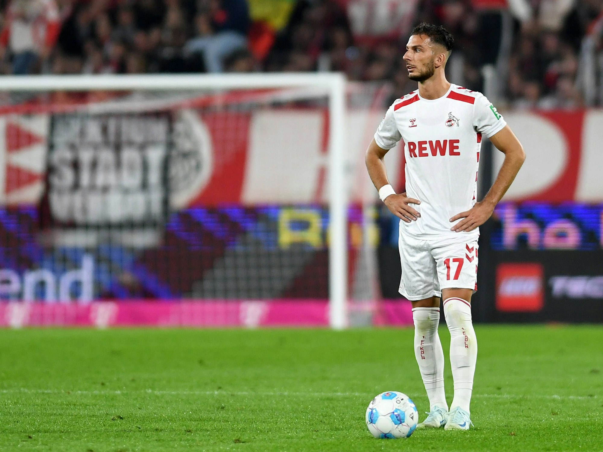 Leart Pacarada musste nach der Partie die Entschuldigungen der siegreichen Magdeburger entgegennehmen, die mit sehr viel Glück in Köln gewonnen hatten.