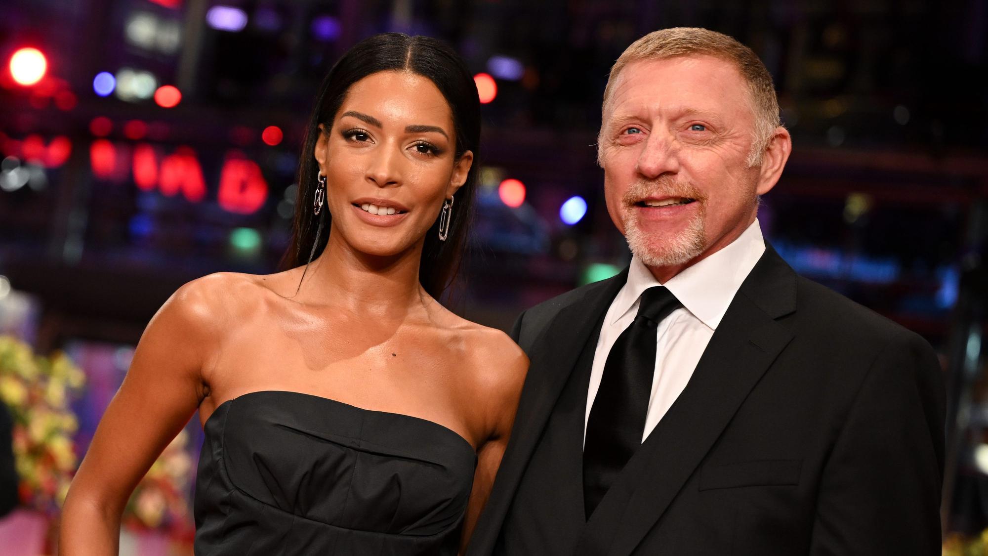 ARCHIV - 19.02.2023, Berlin: Boris Becker und Lilian de Carvalho Monteiro stehen bei der Berlinale auf dem roten Teppich zum Film «Disco Boy». (zu dpa: «Boris Becker heiratet langjährige Freundin») Foto: Jens Kalaene/dpa +++ dpa-Bildfunk +++