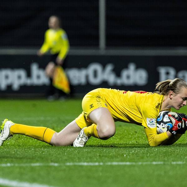GOOGLE PIXEL Frauen Bundesliga: Bayer 04 Leverkusen - 1. FC Köln 18.03.2024 Paula Hoppe 1. FC Köln, 12 hält einen Torschuss GOOGLE PIXEL Frauen Bundesliga: Bayer 04 Leverkusen - 1. FC Köln, Leverkusen, Ulrich-Haberland-Stadion am 18.03.2024 DFB REGULATIONS PROHIBIT ANY USE OF PHOTOGRAPHS AS IMAGE SEQUENCES AND/OR QUASI-VIDEO. *** GOOGLE PIXEL Frauen Bundesliga Bayer 04 Leverkusen 1 FC Köln 18 03 2024 Paula Hoppe 1 FC Köln, 12 holds a shot on goal GOOGLE PIXEL Frauen Bundesliga Bayer 04 Leverkusen 1 FC Köln, Leverkusen, Ulrich Haberland Stadion am 18 03 2024 DFB REGULATIONS PROHIBIT ANY USE OF PHOTOGRAPHS AS IMAGE SEQUENCES AND OR QUASI VIDEO Copyright: xBEAUTIFULxSPORTS/Wunderlx