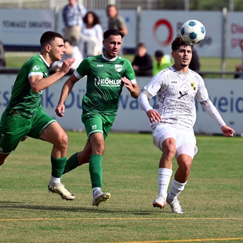 15.09.2024, Fussba ll Flittard - Deutz
rechts: Volkan Sevinc (Deutz)
mitte: Felix Koch (Flittard)
Foto: Uli Herhaus