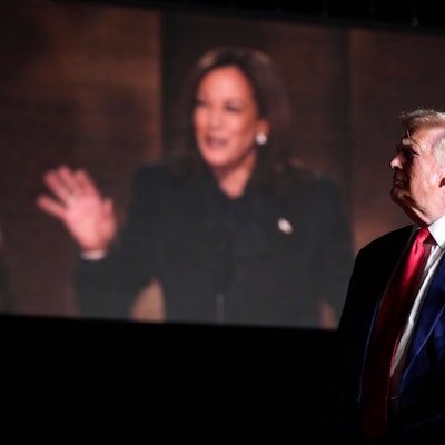 Zum zweiten Mal wurde Donald Trump Ziel eines Attentatsversuchs. Der Wahlkampf zwischen dem Republikaner und seiner Kontrahentin Kamala Harris wird buchstäblich lebensgefährlich, kommentiert Karl Doemens. (Archivbild)