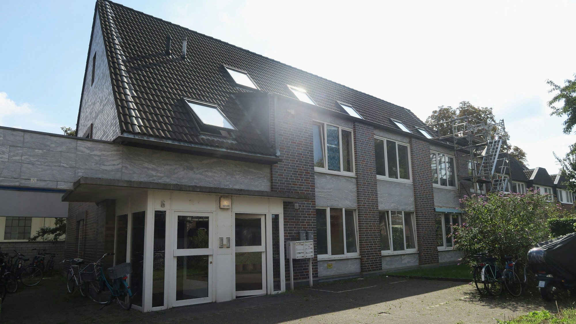 Die angedrohte Räumung des Hauses in der Leyendecker Straße 6 hatte in Ehrenfeld für einigen Unmut gesorgt