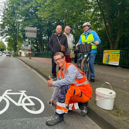 Radpiktogramm auf der Straße
