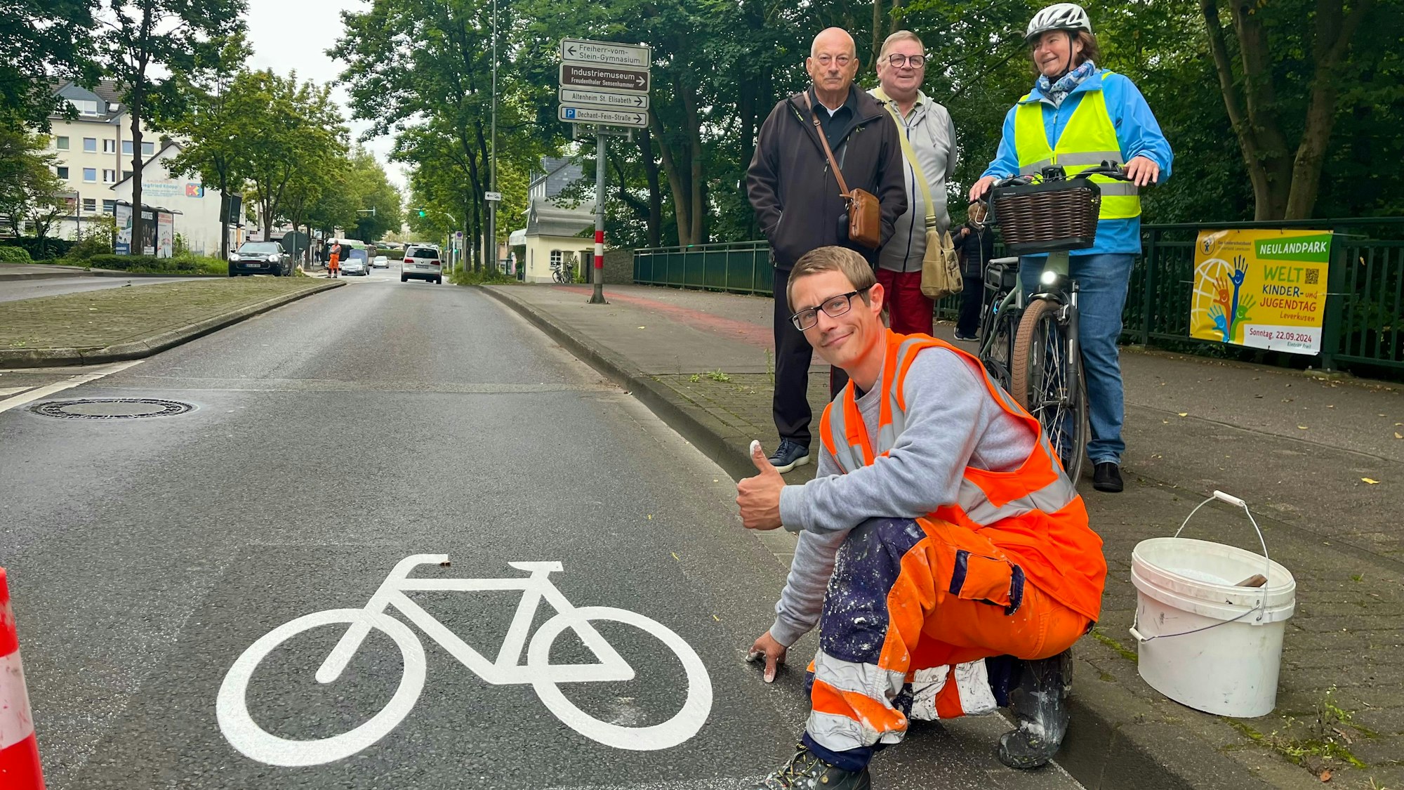 Radpiktogramm auf der Straße
