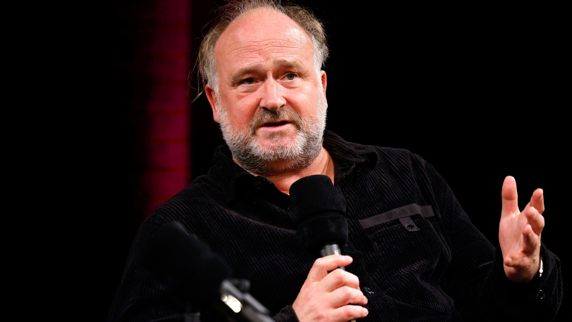 Autor Jörg Bong - auch bekannt als Bestsellerautor Jean-Luc Bannalec.