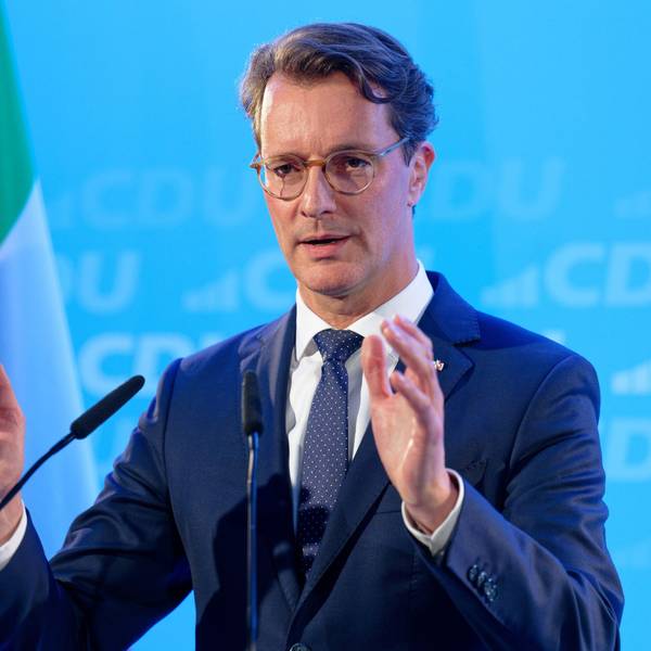 Hendrik Wüst, Ministerpräsident von Nordrhein-Westfalen, gibt nach einer Sitzung des CDU-Landesvorstands ein Pressestatement.