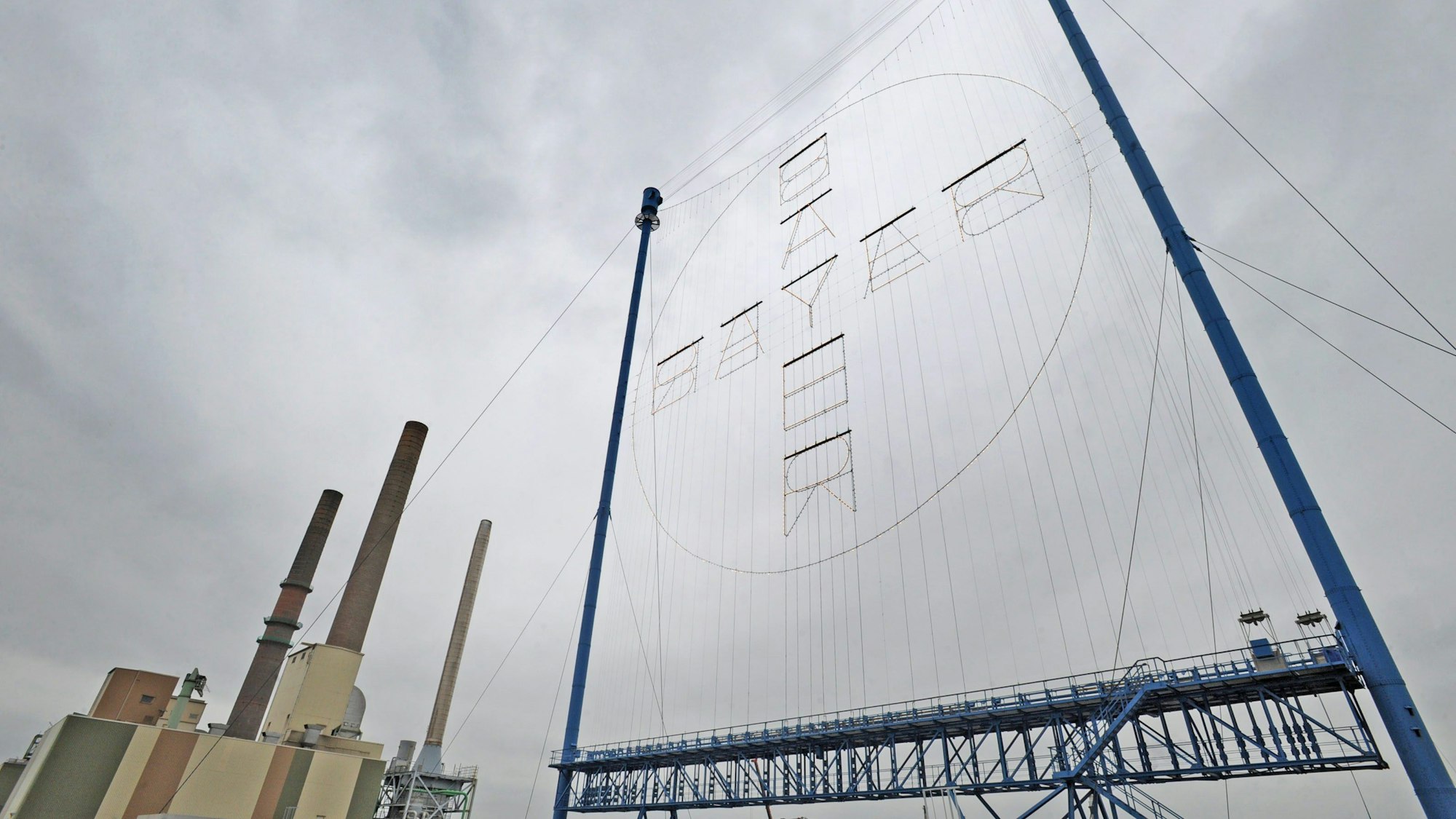 Das Bayer-Kreuz bei Tageslicht