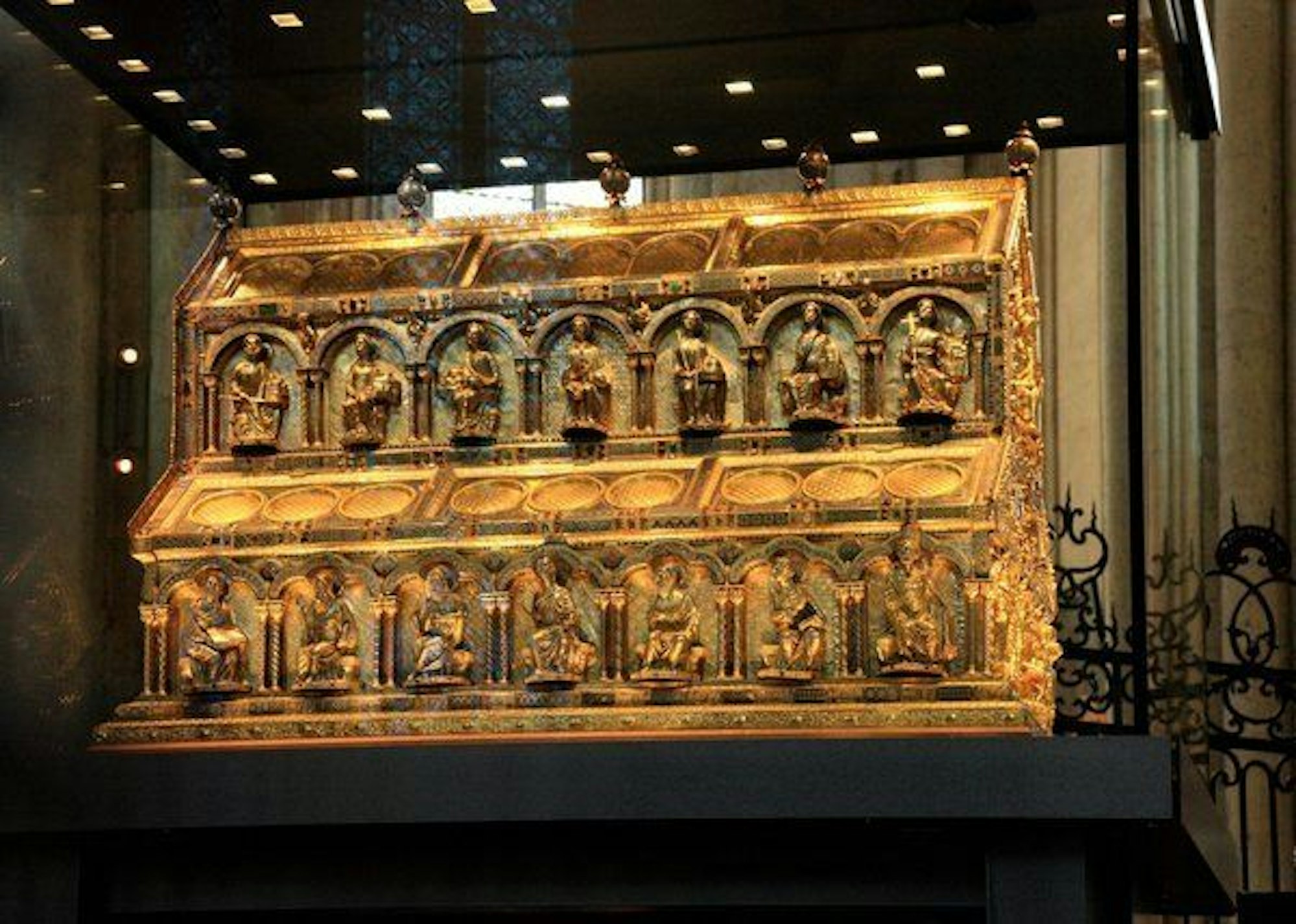 Der Dreikönigsschrein im Kölner Dom (Symbolfoto)
