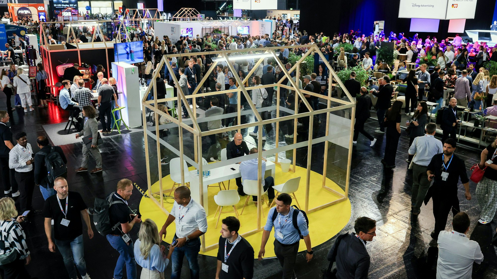 18.09.2024, Köln: Rundgang auf der DMEXCO, eine Fachmesse für digitales Marketing & Werbung.
Foto: Michael Bause