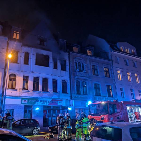 Die Feuerwehr musste am Dienstagabend (17. September) zu einem Brand auf der Zülpicher Straße ausrücken.
