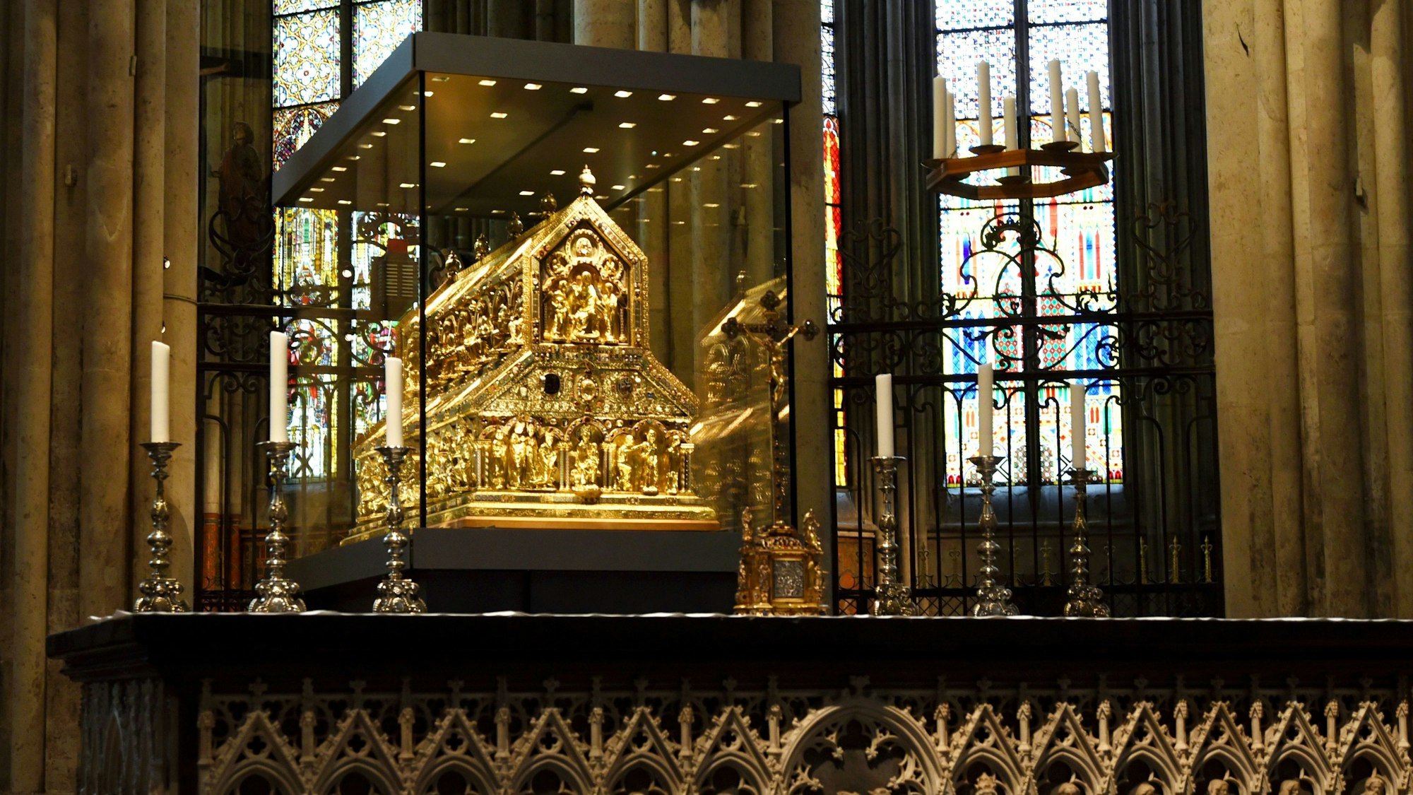 Der Dreikönigsschrein im Kölner Dom (Symbolfoto)