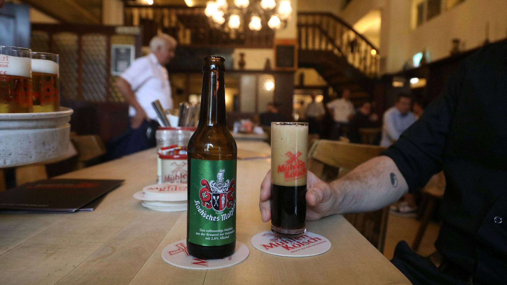 Köln ist die Malzbier-Hauptstadt. Malzmühle ist einzige deutsche Brauerei, die noch "echtes" Malzbier mit Alkohol herstellt.