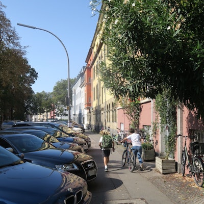 Ab dem Haus Nußbaumerstraße 72 soll nach Vorstellung des Antragstellers ein Haltebereich für Schulbusse eingerichtet werden.