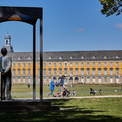 Im Hofgarten am Bonner Schloss der Universität. (Archivbild)