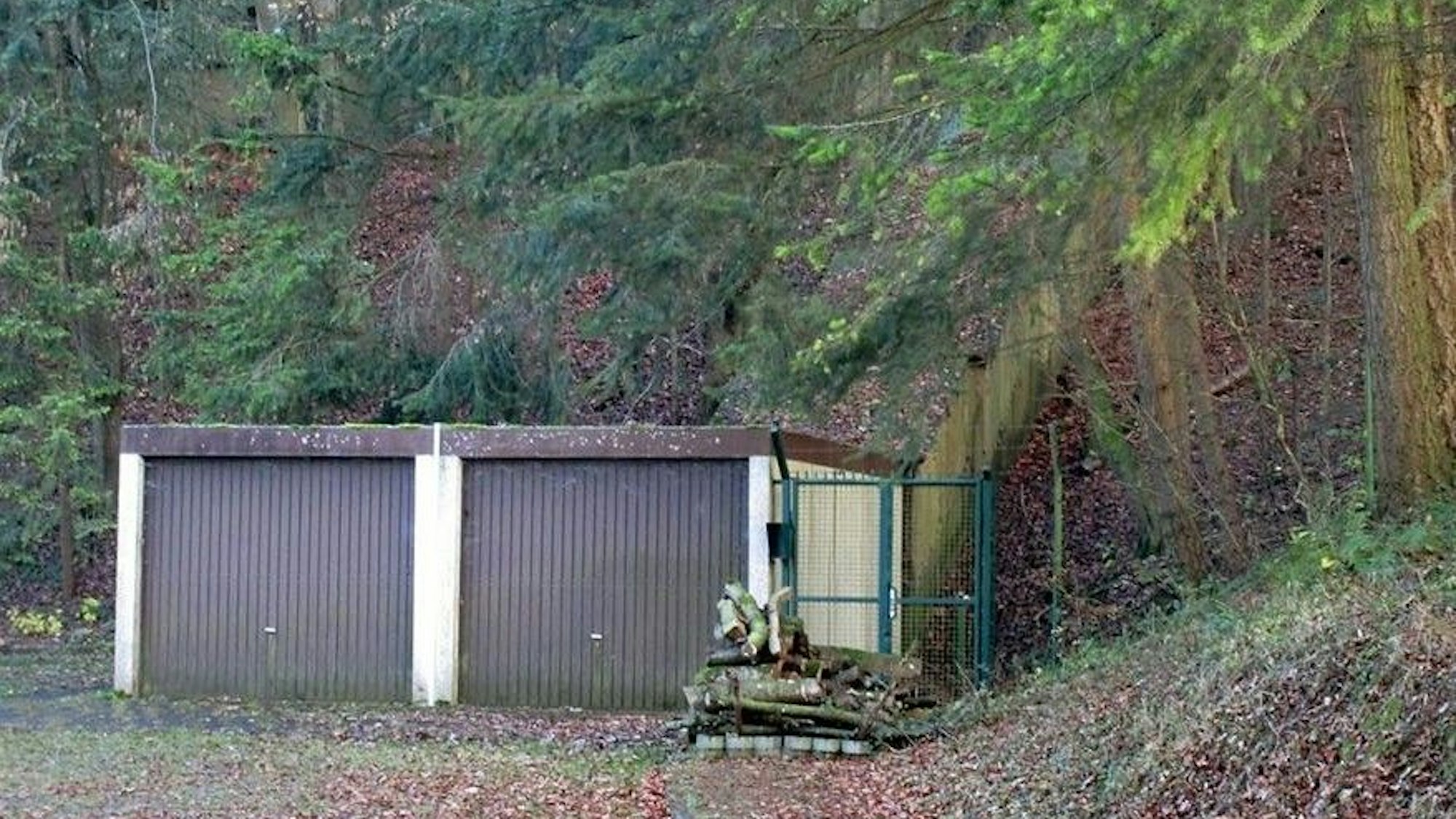 Ausweichsitz NRW in Kall (2016): Eine Doppelgarage sollte als Tarngebäude den Zugang zum Atombunker verstecken.