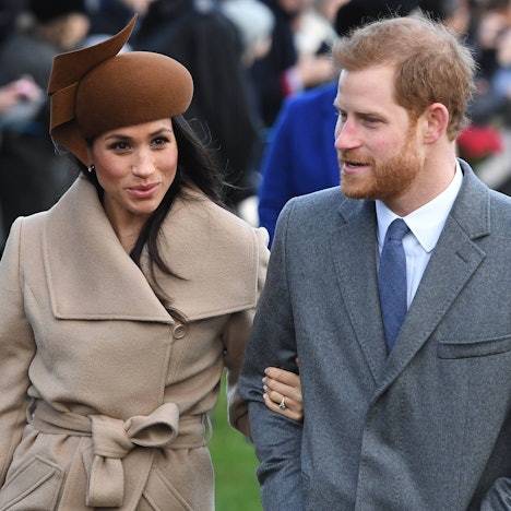 Meghan und Harry gehen zu einem Gottesdienst.