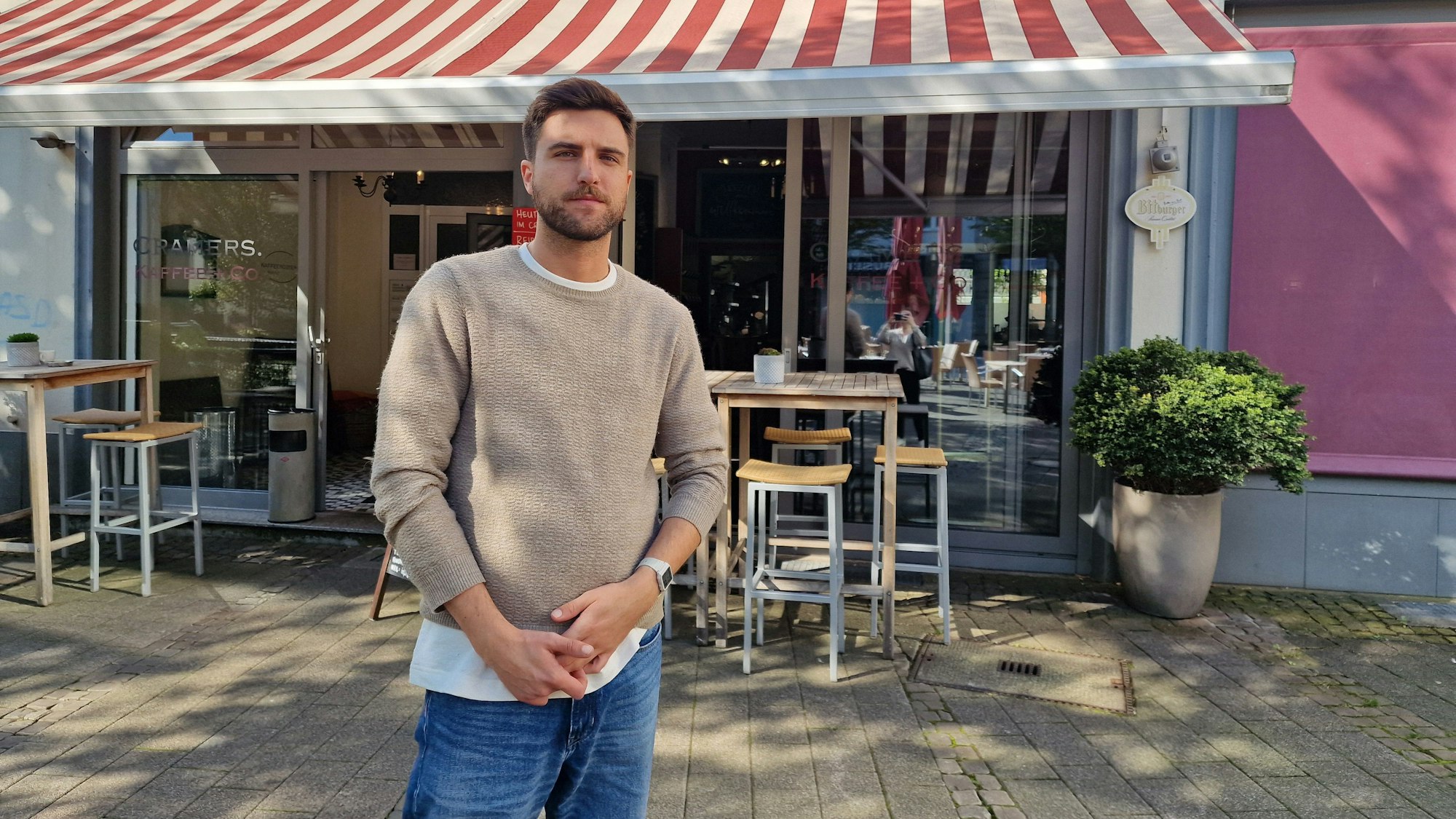 Der Fronhof in Soligen vier Wochen nach dem Attentat während der 650-Jahr-Feier. Daniel Mandelka betreibt das Café Cramers auf dem Fronhof.