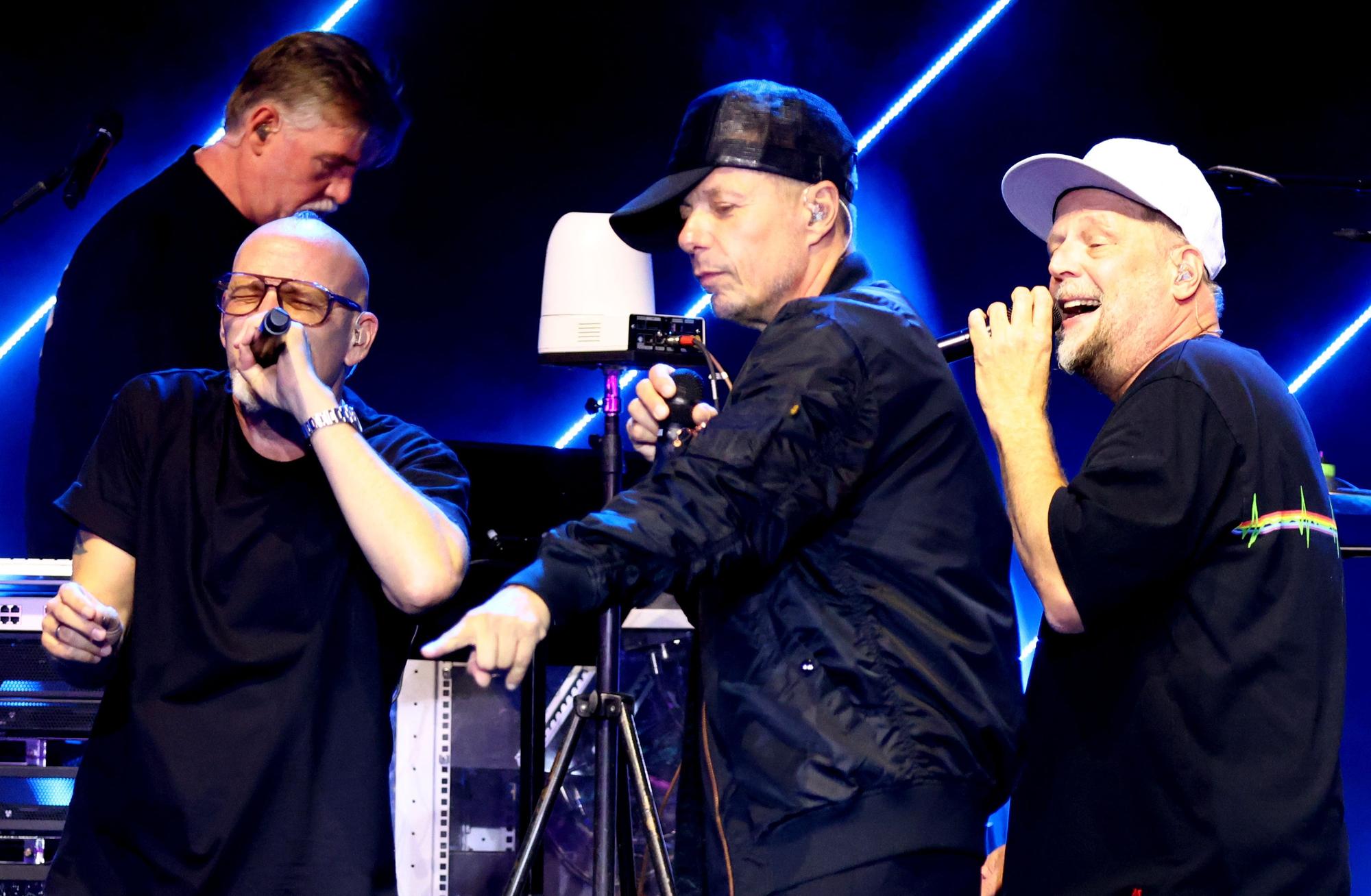 Die deutsche HipHop Band „Die Fantastischen Vier“ spielen ein Konzert bei der Digitalmesse Digital X im Mediapark in Köln.