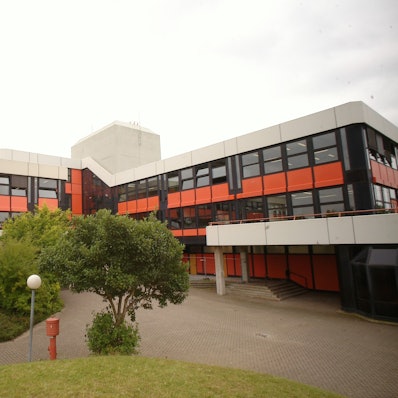 Das Foto zeigt das Kerpener Europagymnasium.