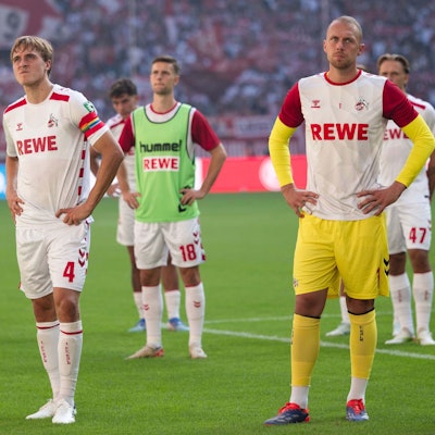 Die FC-Profis waren nach dem 2:2 vor 51.500 Zuschauern bei Tabellenführer Fortuna Düsseldorf konsterniert.