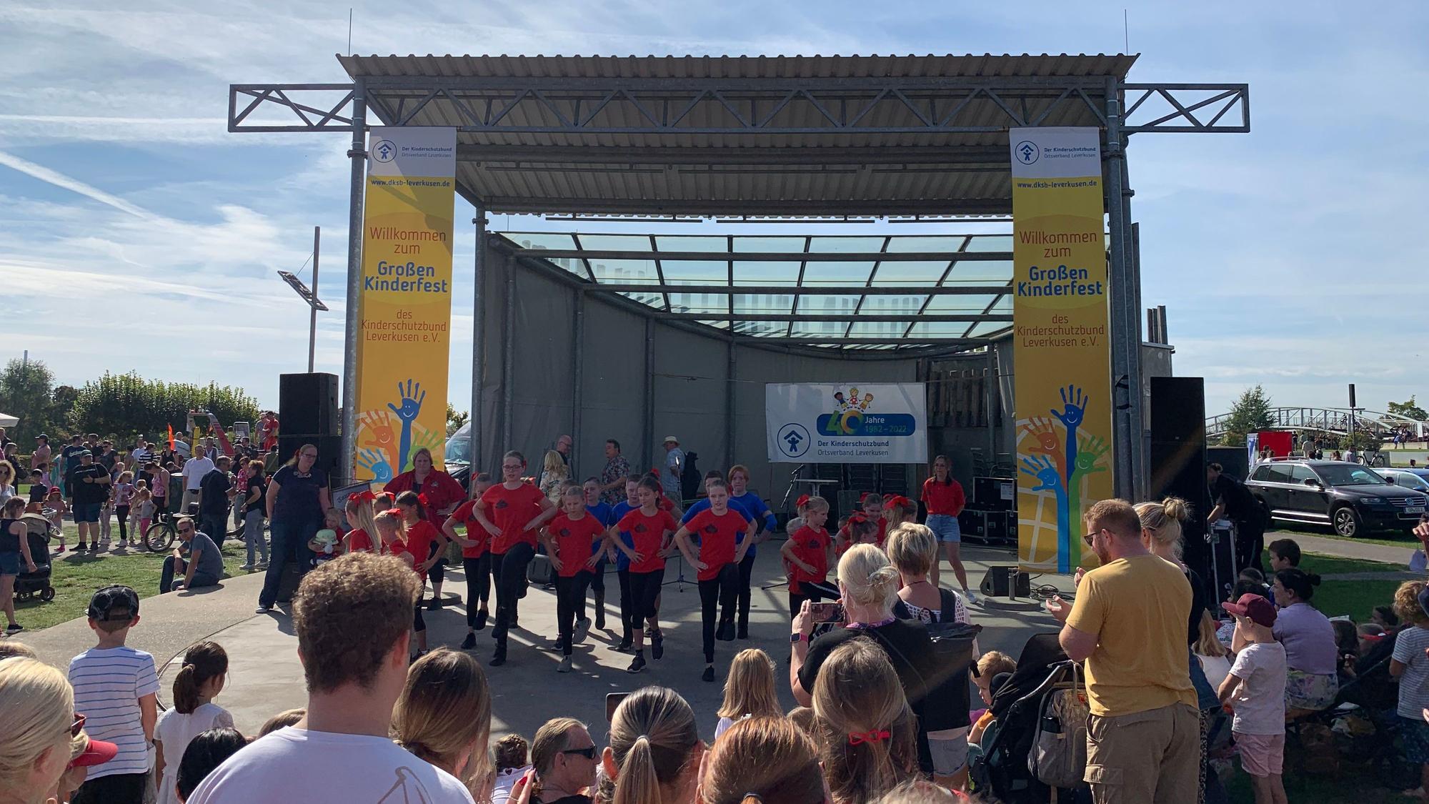 Auch die Pänz des Kindertanzcorps von der KG Feuerwehr Opladen werden wieder auf der Bühne erwartet