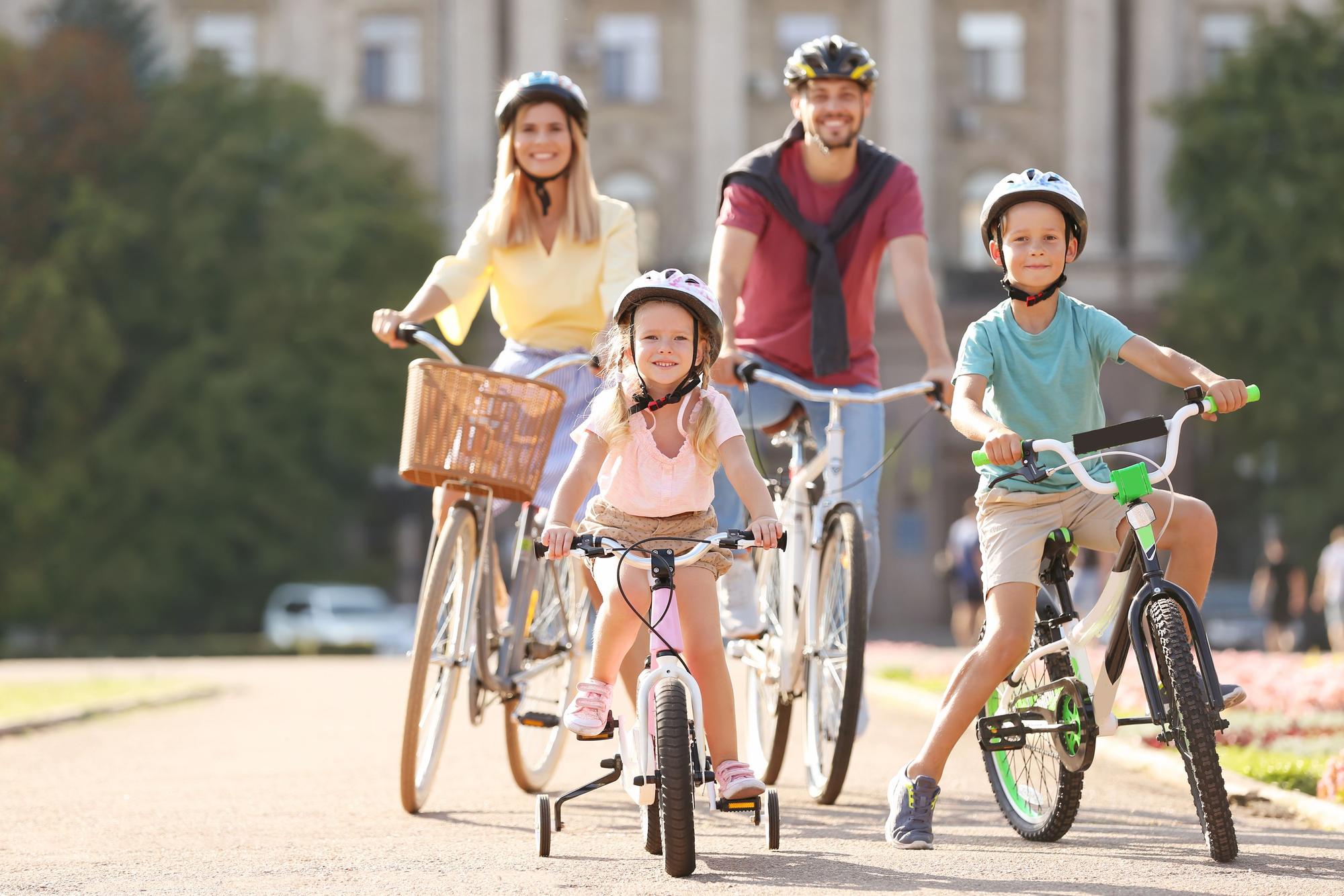 Fahrradtour einer Familie