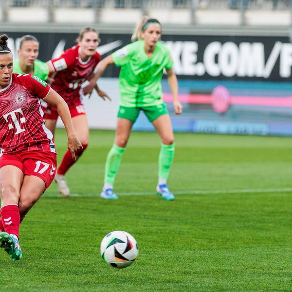 GOOGLE PIXEL Frauen-Bundesliga: VfL Wolfsburg - 1. FC Köln 22.09.2024 Nicole Billa 1. FC Köln, 17 verwandelt den Elfmeter zum 0:1 GOOGLE PIXEL Frauen-Bundesliga: VfL Wolfsburg - 1. FC Köln, Wolfsburg, AOK Stadion am 22.09.2024 DFB REGULATIONS PROHIBIT ANY USE OF PHOTOGRAPHS AS IMAGE SEQUENCES AND/OR QUASI-VIDEO. *** GOOGLE PIXEL Womens Bundesliga VfL Wolfsburg 1 FC Köln 22 09 2024 Nicole Billa 1 FC Köln, 17 converts the penalty to 0 1 GOOGLE PIXEL Womens Bundesliga VfL Wolfsburg 1 FC Köln, Wolfsburg, AOK Stadion on 22 09 2024 DFB REGULATIONS PROHIBIT ANY USE OF PHOTOGRAPHS AS IMAGE SEQUENCES AND OR QUASI VIDEO Copyright: xBEAUTIFULxSPORTS/Wunderlx