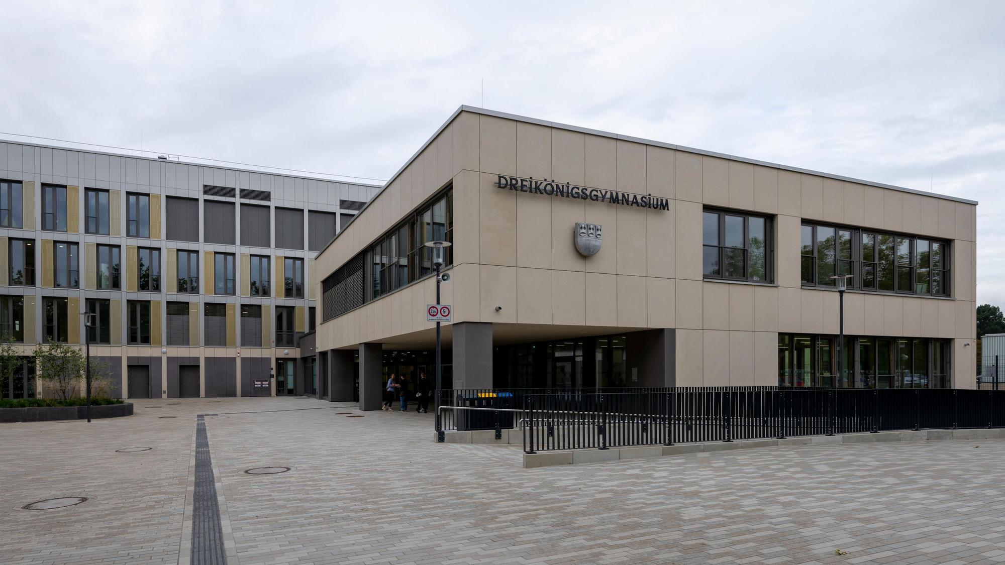 Das sanierte und erweiterte Dreikönigsgymnasium in Bilderstöckchen.