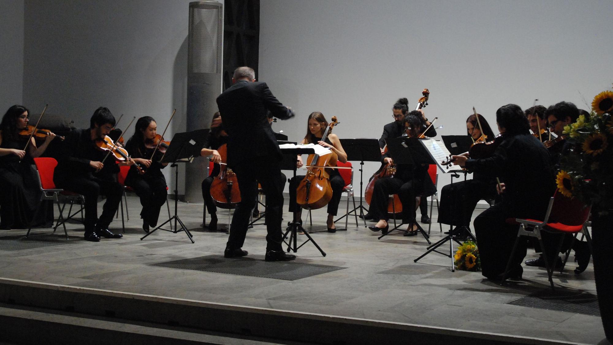 Das Folkwang Orchester beim Auftritt in Bad Münstereifel.