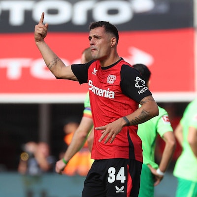 Leverkusens Granit Xhaka im Spiel gegen den VfL Wolfsburg