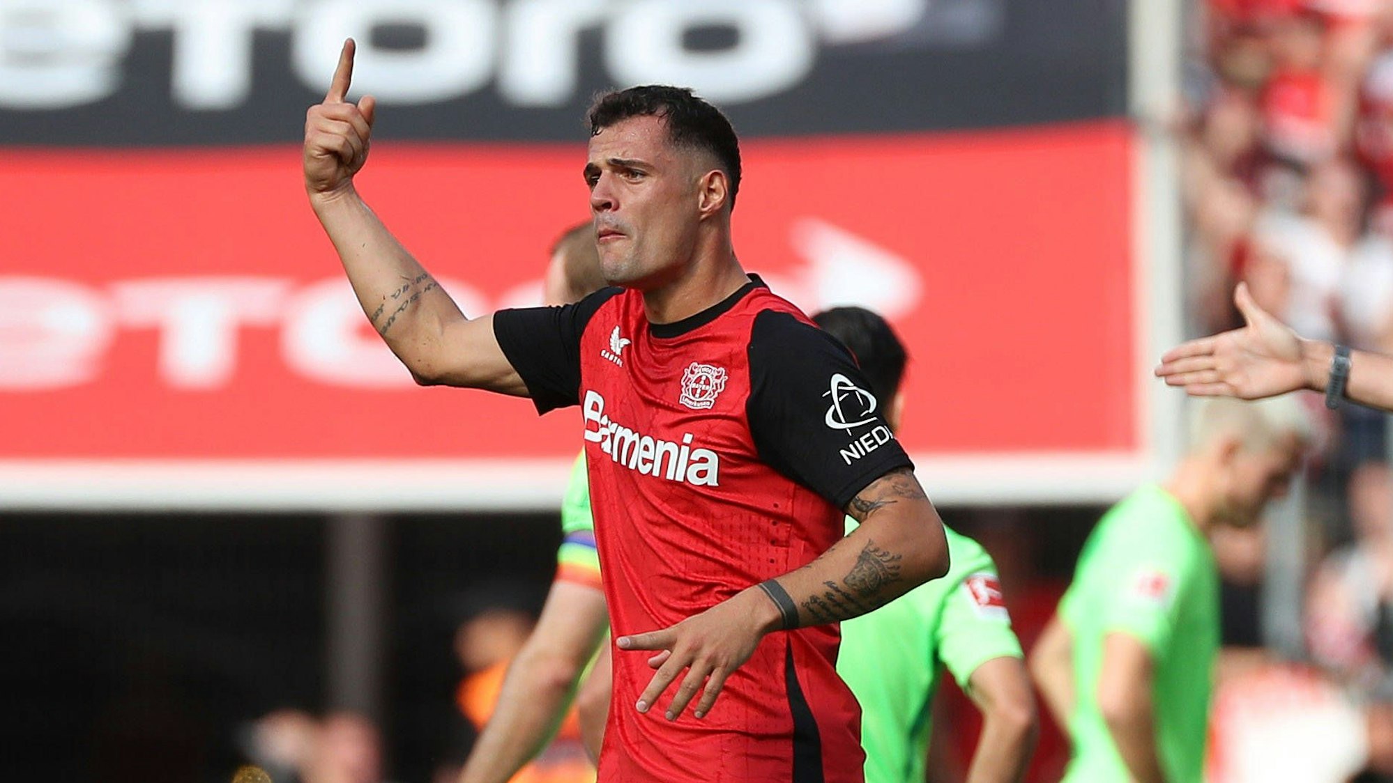 Leverkusens Granit Xhaka im Spiel gegen den VfL Wolfsburg